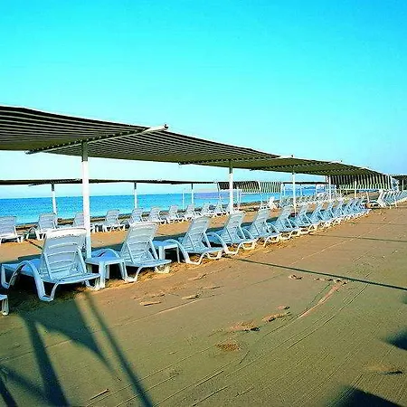 מלון Bella Luna 4*